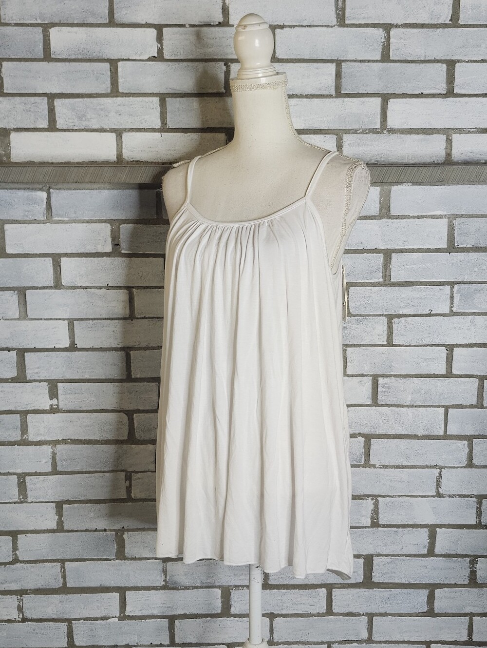 • NWT 7th Element Plus Size 2X Tank Top White Sleeveless Rayon Blend Soft Knit